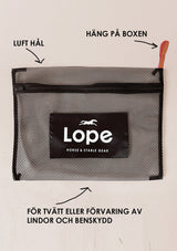 tvättpåse i meshmaterial. praktisk förvaring för hästens lindor och benskydd