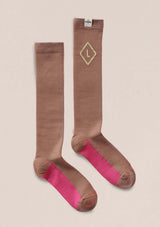 rid strumpa med kompression & perfekt passform. toffee & guld detaljer