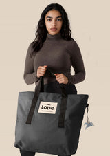 CHAMPION BAG REDUX - Shadow Gray på modell