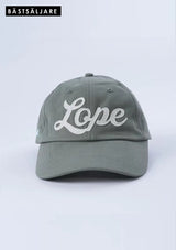 best seller-Army green keps i klassisk polo stil med vit vintage Lope logo, broderad ljusblå häst på sidopanelen.