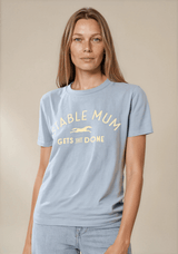 Stable Mum Gets Shit Done T-shirt Ljusblå |lope.se för alla stall mammor