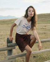 Vintage equestrian Derby T-shirt off -white t-shirt med race horse tryck i mjuk modal kvalitet