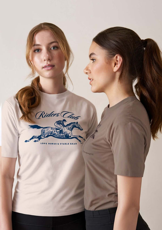 Vintage equestrian Derby T-shirt off -white t-shirt med race horse tryck i mjuk modal kvalitet
