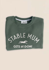 Stable Mum gets shit done College-tröja, casual, mjuk och oversize – som sitter snyggt på alla kvinnor. 